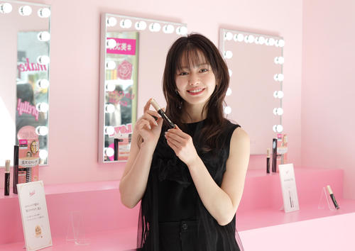 山本舞香「朝起きて、イチャイチャして…」愛犬との「長すぎない」プライベートトーク