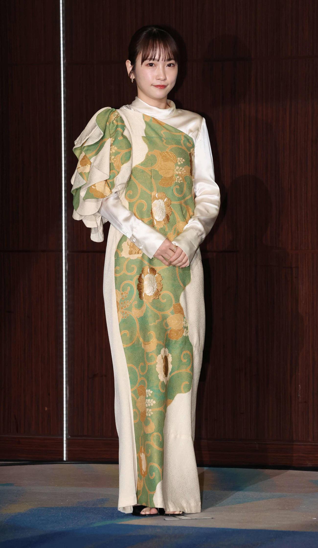 登壇した千尋役の川栄李奈（撮影・丹羽敏通）