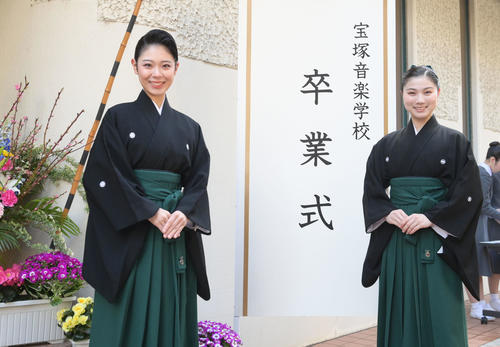 宝塚音楽学校卒業式に臨む110期生（撮影・滝沢美穂子）