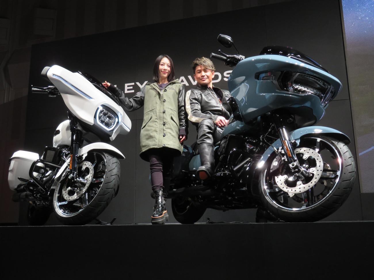 ハーレーダビッドソンの2024年モデル公開イベントに参加した魔裟斗と矢沢心