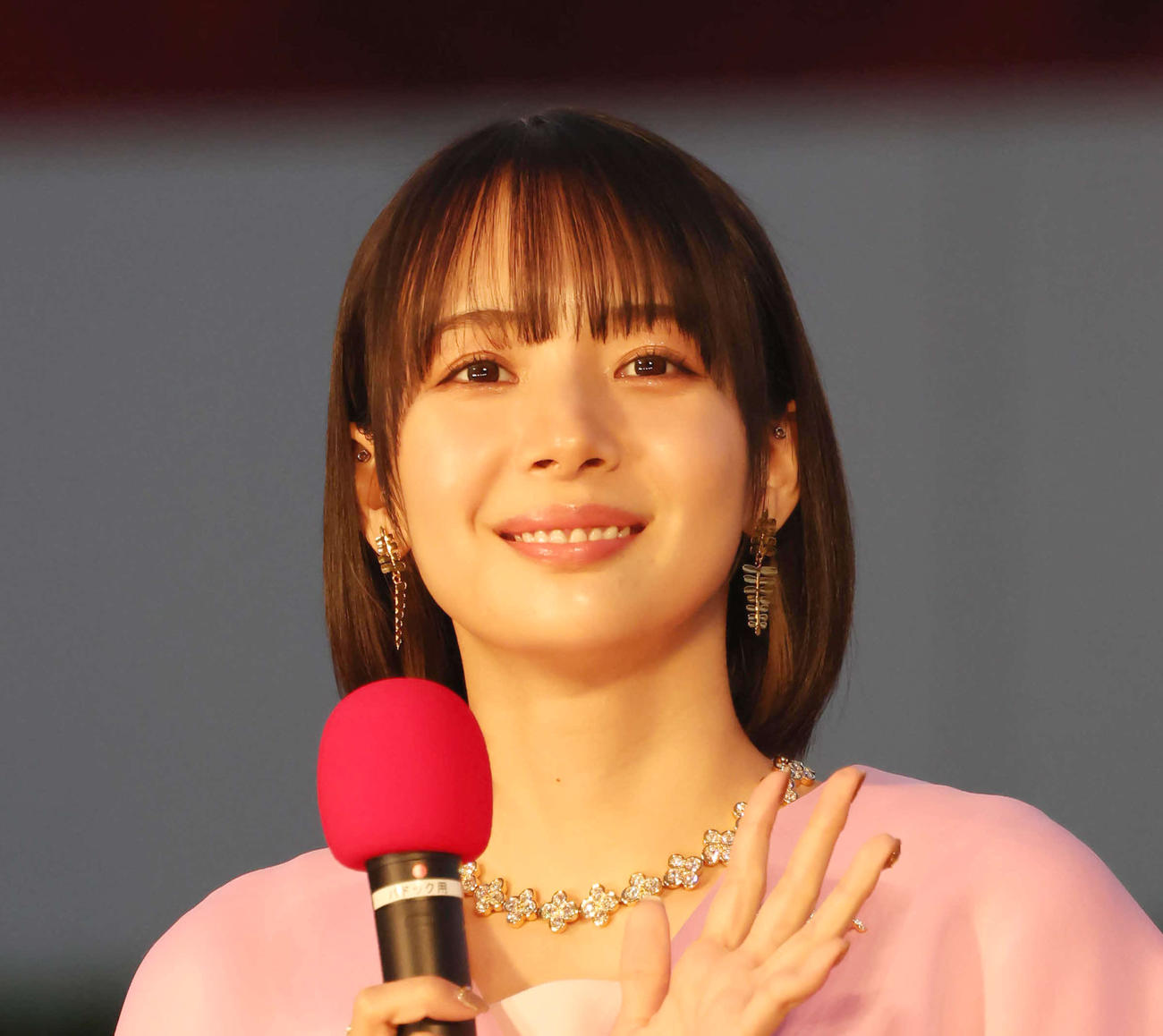 岡田紗佳（2023年12月撮影）