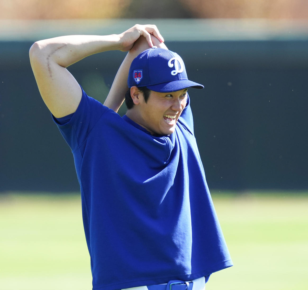 結婚発表から一夜明け、笑顔で練習するドジャース大谷（撮影・菅敏）

