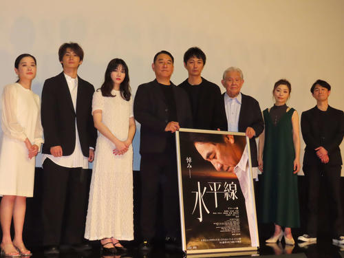 ピエール瀧「考える機会、種をお渡しできるのが役目」主演映画初日舞台あいさつ