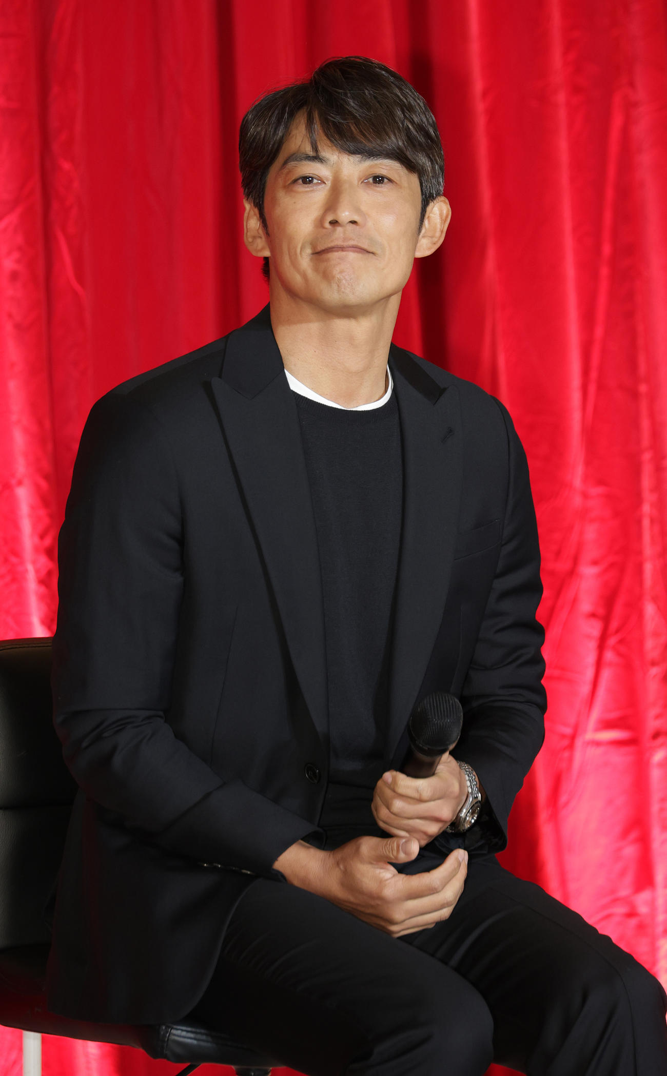 ドラマ「GTO」制作発表を行う反町隆史（撮影・中島郁夫）