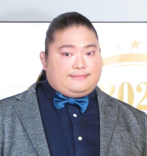 富栄ドラム「柔道と相撲のコラボかぁ」同じ神戸出身の阿部一二三＆詩とＷピースで３ショット