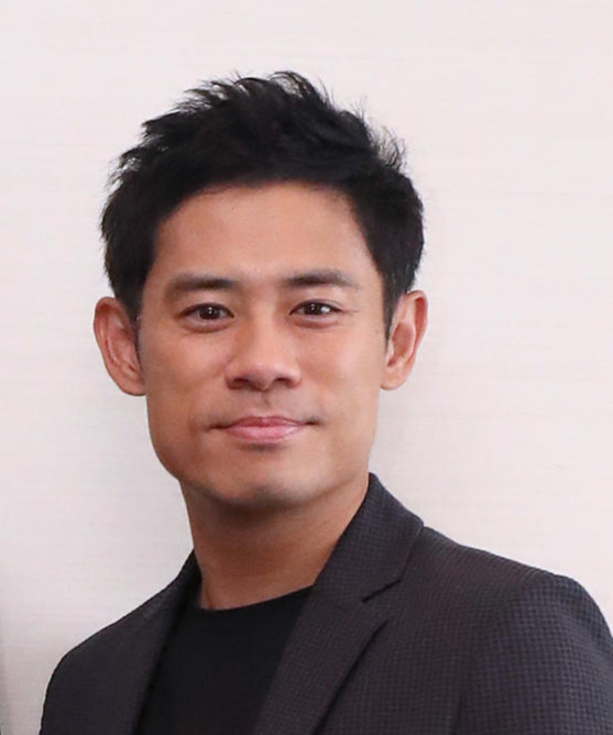 伊藤淳史（2019年8月撮影）