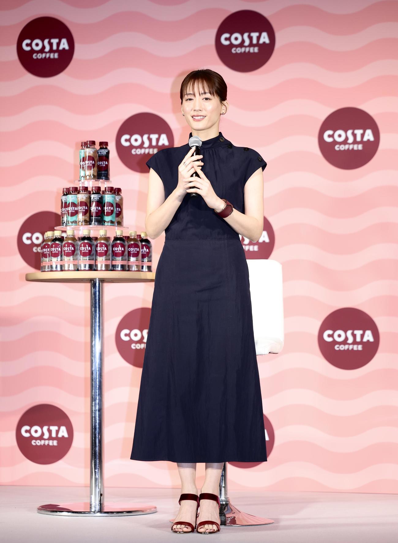 2024年「コスタコーヒー」戦略発表会に臨むブランドアンバサダーの綾瀬はるか（撮影・河田真司）