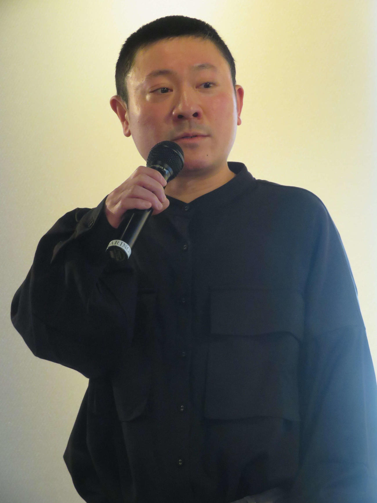 会見で「New Counter Films」設立と第1弾作品「若武者」を発表した二ノ宮隆太郎監督（撮影・村上幸将）