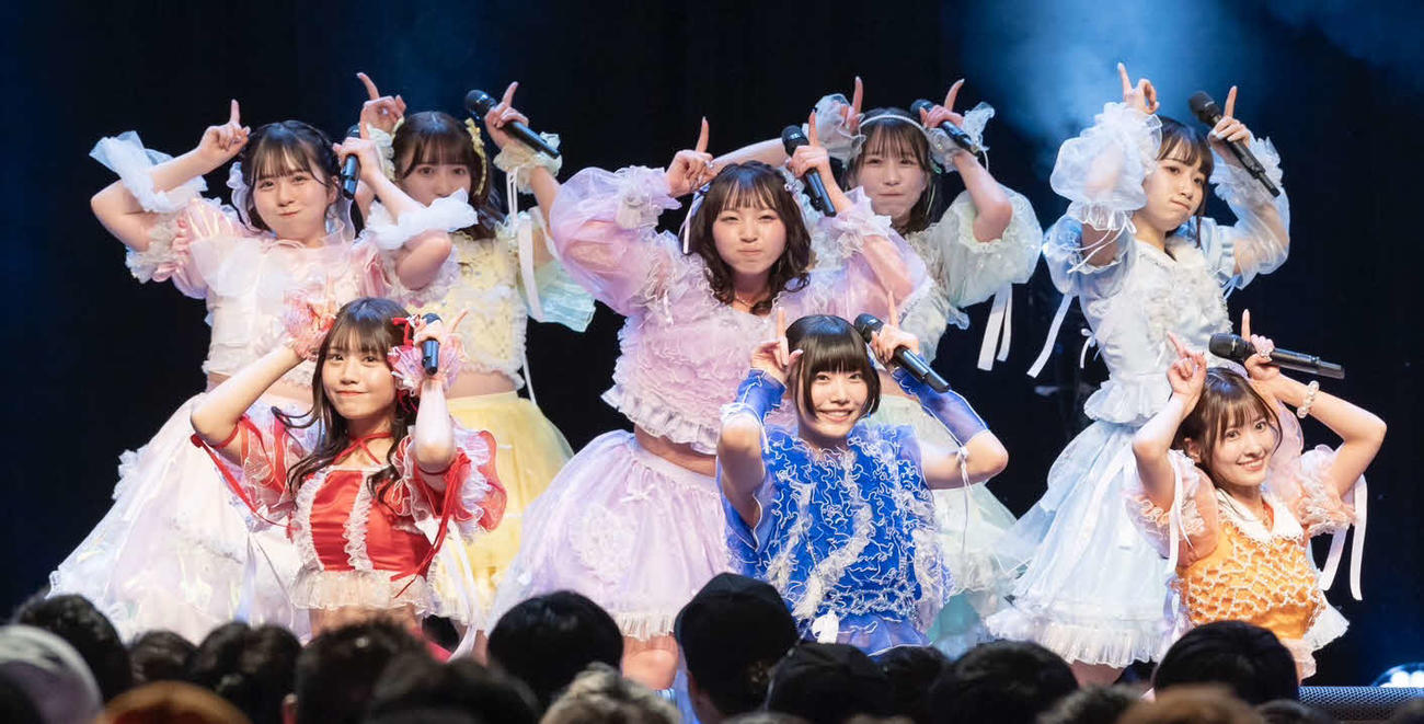 所属事務所主催の合同ライブを行ったSWEET STEADY