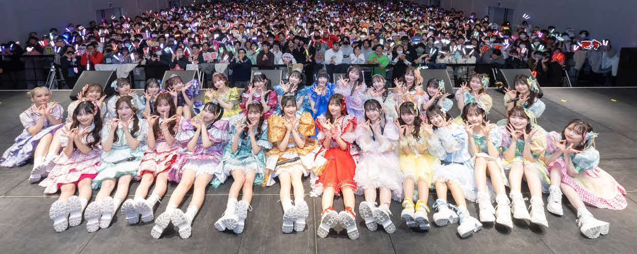 所属事務所主催の合同ライブを行ったFRUITS ZIPPER、CANDY TUNE、SWEET STEADY