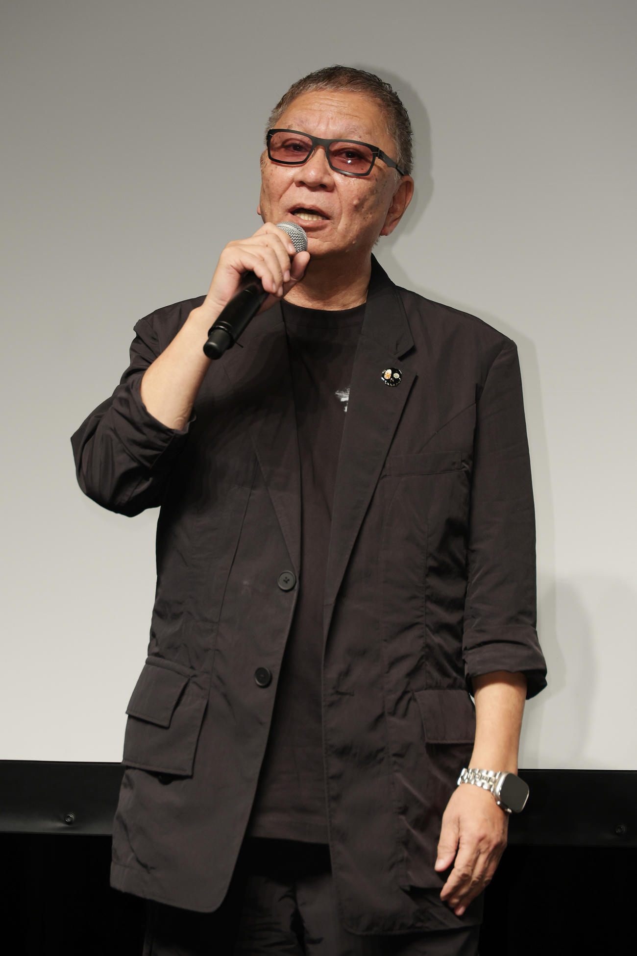 ショートフィルム「ミッドナイト」試写会であいさつする三池崇史監督（撮影・中島郁夫）