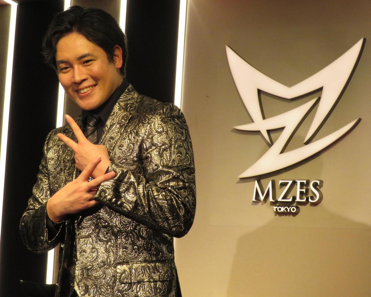 新曲「みだれ咲き」の発売記念イベントを行った木村徹二