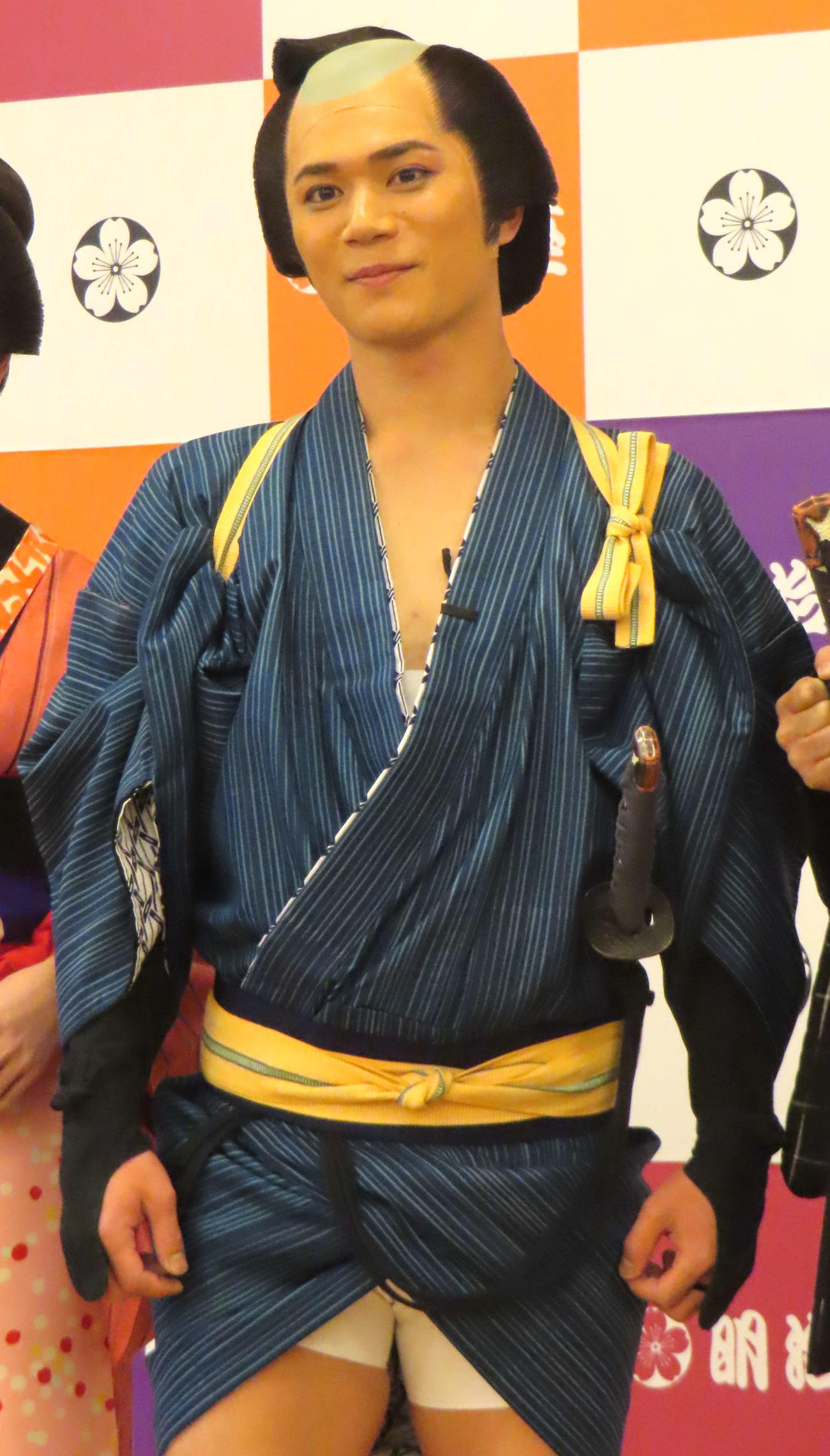 「福田こうへい特別公演」合同取材会に出席した蒼木陣