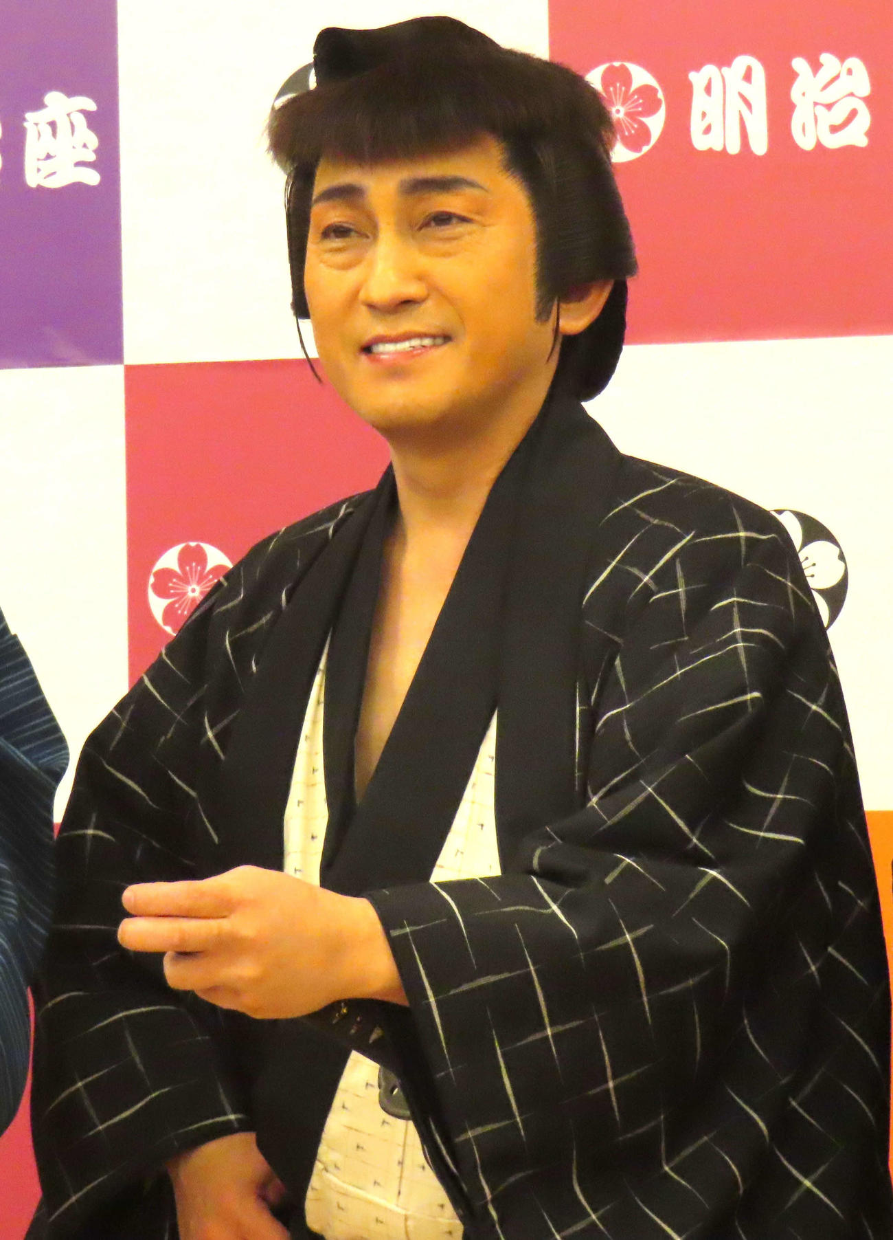 「福田こうへい特別公演」合同取材会に出席した福田こうへい