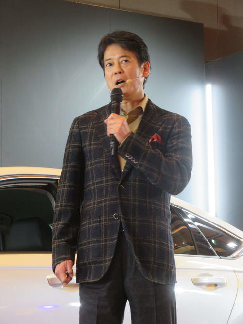 唐沢寿明20代で初購入のスポーツカー「どうしても乗りたくて」アコードも「夢の車」と興味津々