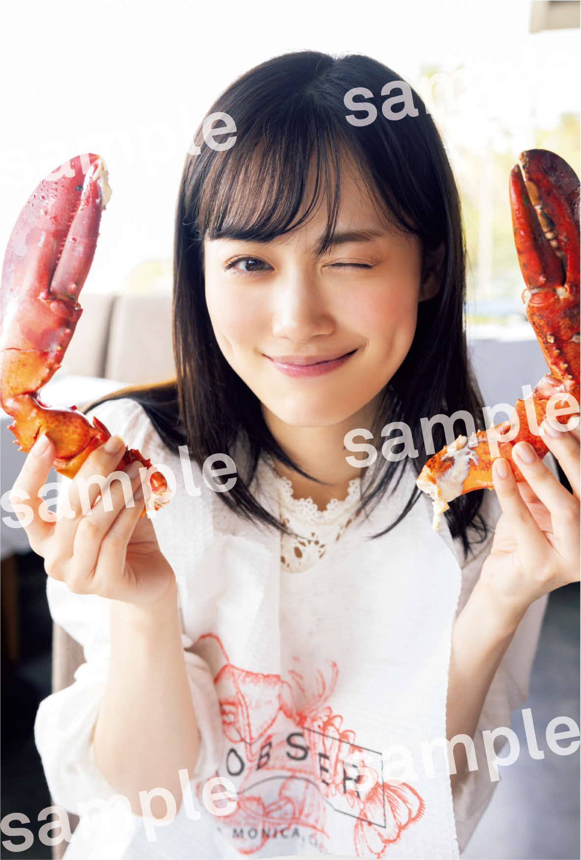 乃木坂46山下美月セカンド写真集「ヒロイン」の特典ポストカード（撮影・須恵隆治氏）