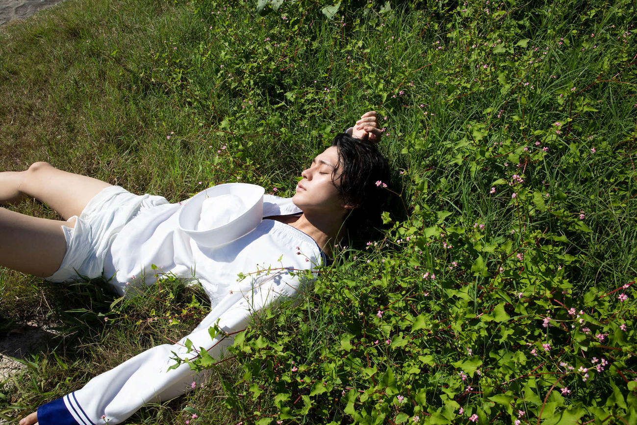 「眞栄田郷敦写真集　A Beautiful Blink」からの先行カット（C）二階堂ふみ／講談社