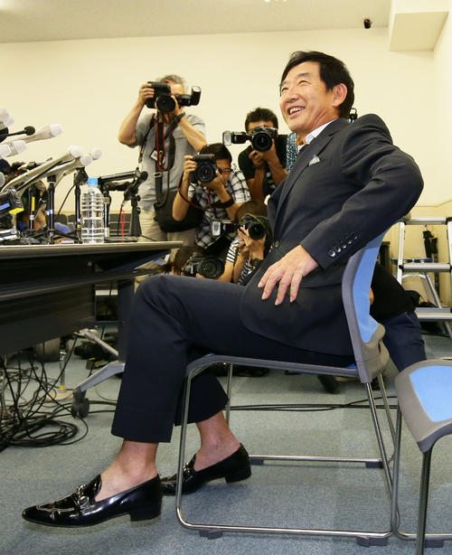 石田純一「お墓に持っていく」妻東尾理子に相談なしの都知事選出馬騒動を反省も詳細明かさず