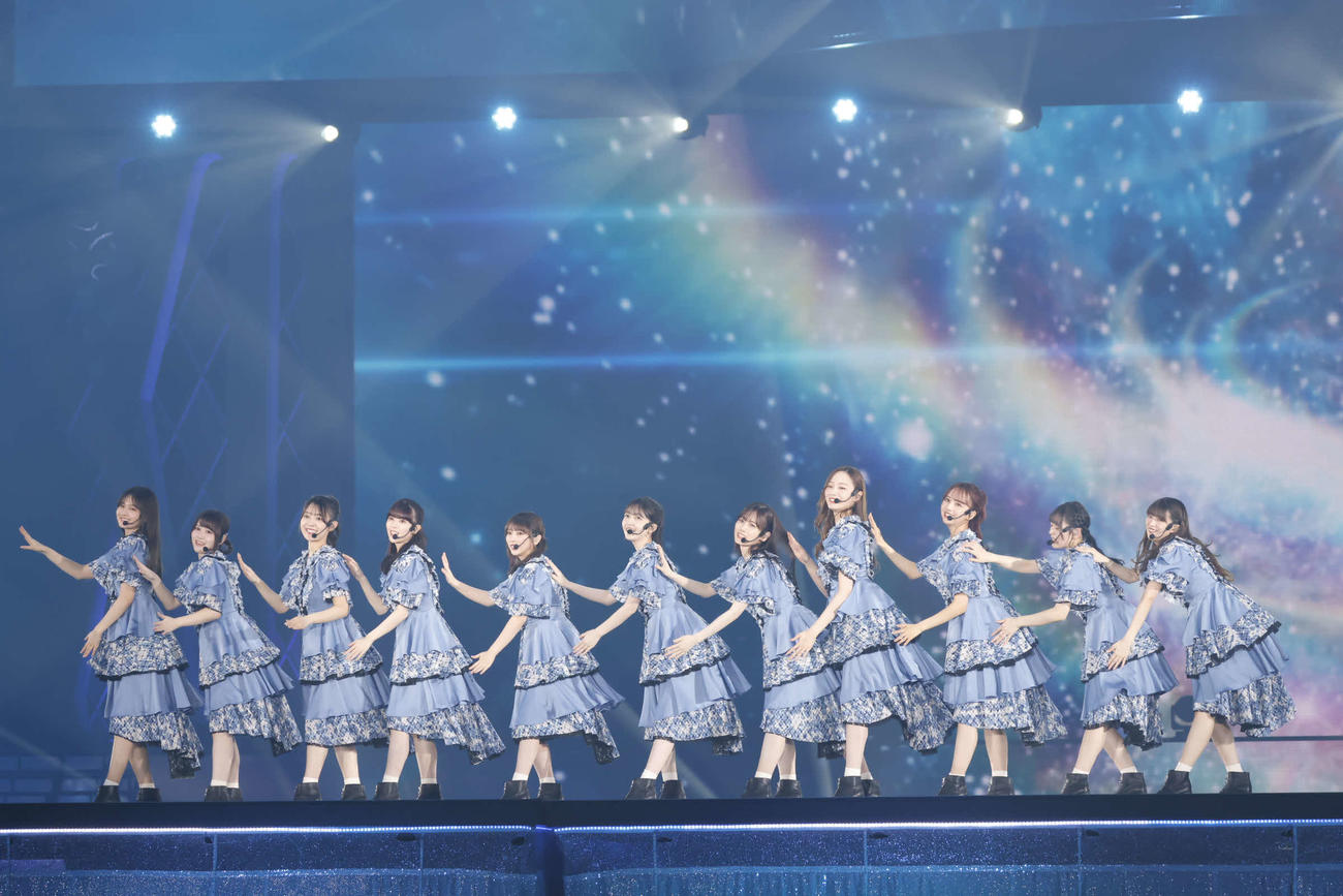 「12th YEAR BIRTHDAY LIVE」でパフォーマンスする乃木坂463期生