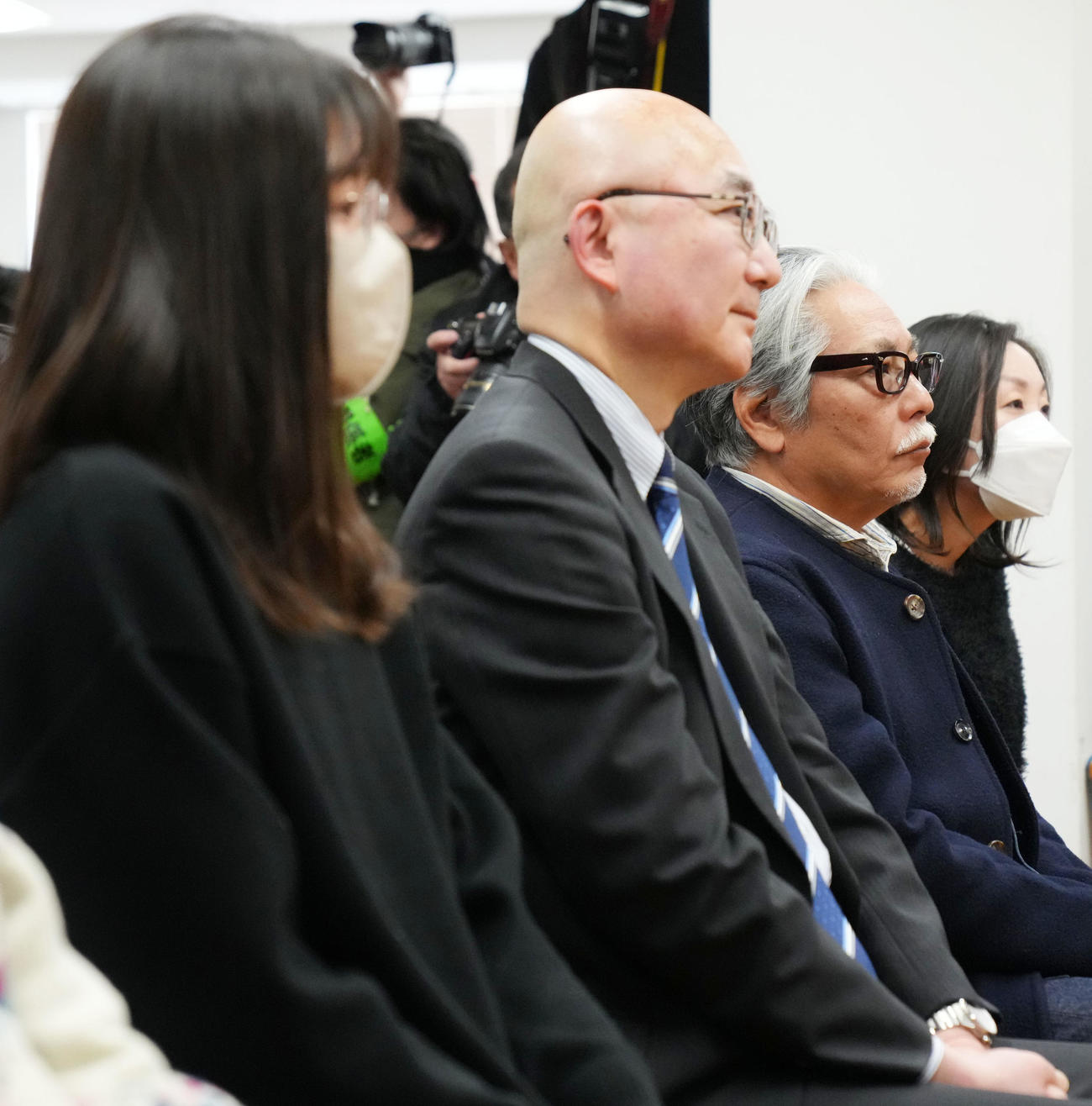 発表を待つジブリスタッフ（撮影・横山健太）