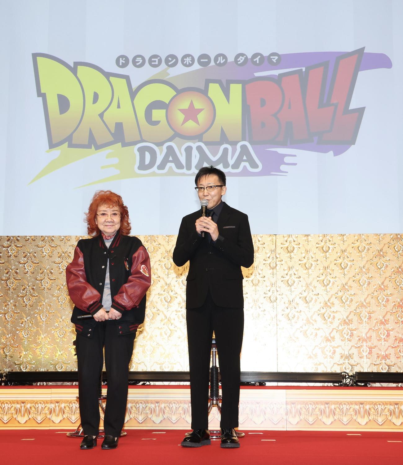 フジテレビアニメラインナップ発表会2024に臨む野沢雅子（左）と伊能昭夫氏（撮影・河田真司）