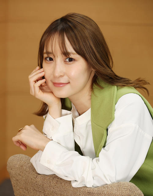 中崎絵梨奈「遅咲きの幸薄女優になりたい」年末「相席食堂」で話題　30歳機に女優業本格参戦