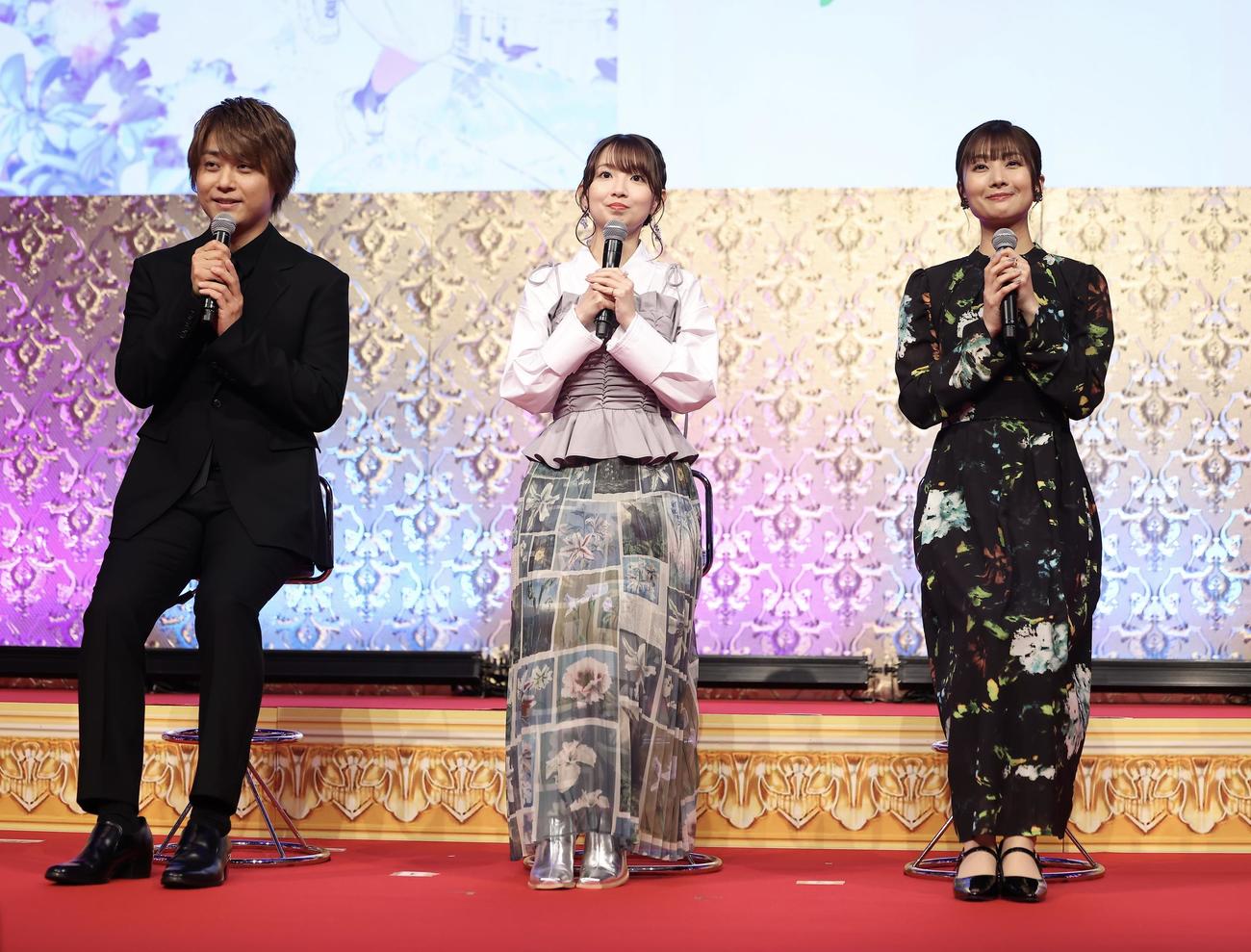 フジテレビアニメラインナップ発表会2024に臨む、左から河本啓佑、大久保瑠美、沼倉愛美（撮影・河田真司）