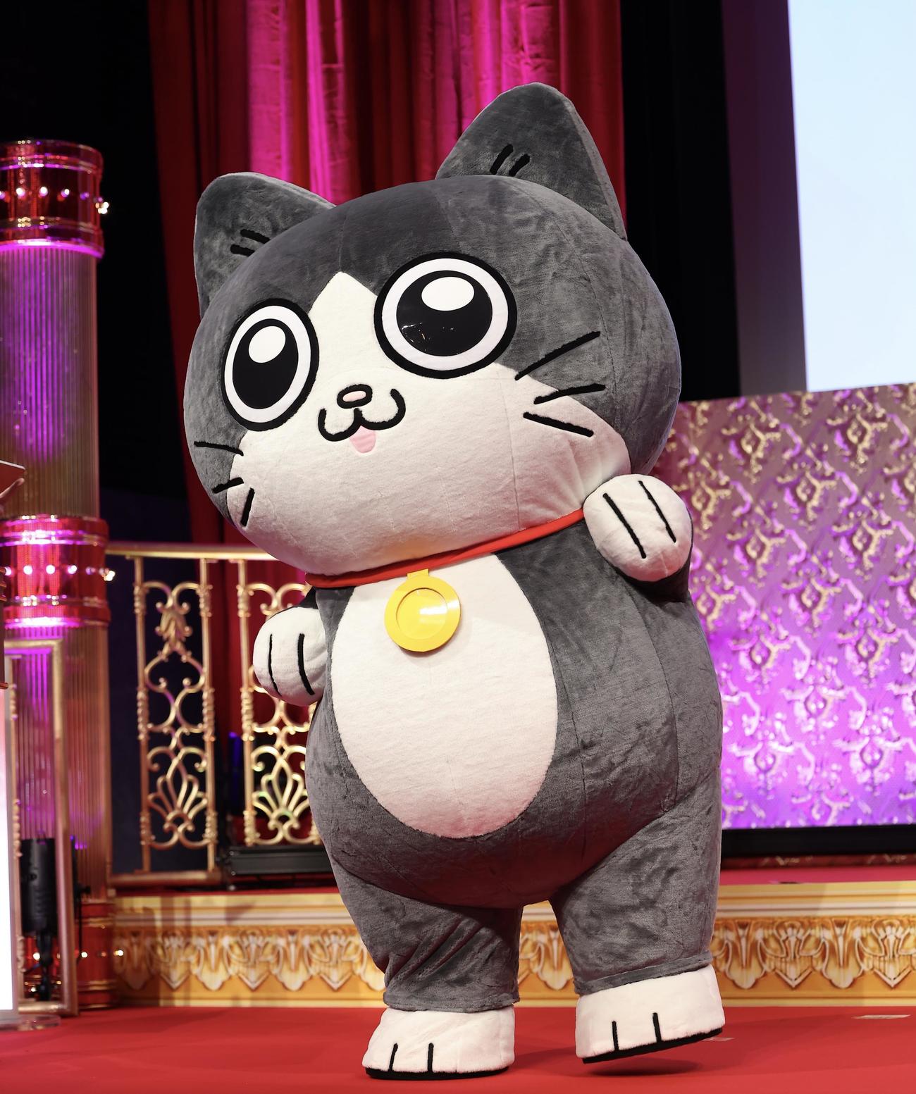 フジテレビアニメラインナップ発表会2024に臨むプンちゃん（撮影・河田真司）