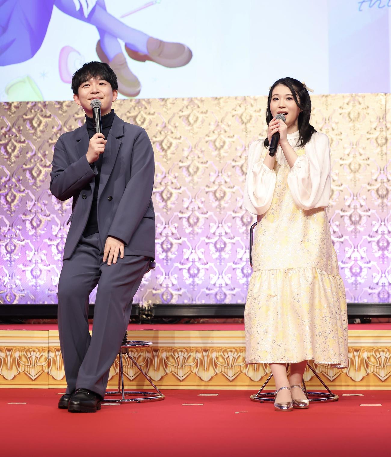 フジテレビアニメラインナップ発表会2024に臨む梅田修一朗（左）と関根明良（撮影・河田真司）
