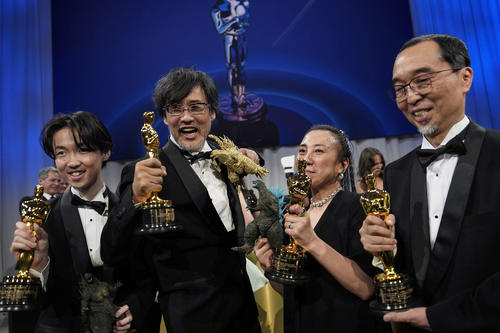 Ｗオスカー！邦画初の長編ダブル受賞　ゴジラ「視覚効果賞」＆宮崎駿監督作品「長編アニメ賞」