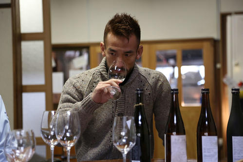 中田英寿氏がオーガナイザーの日本酒イベント　今年は最長12日間、初日は地震被災北陸の酒飲む