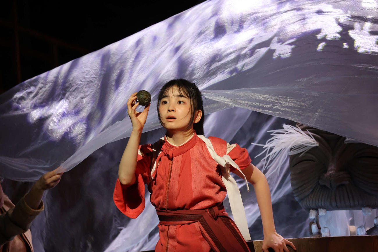 舞台「千と千尋の神隠し」で千尋を演じる福地桃子