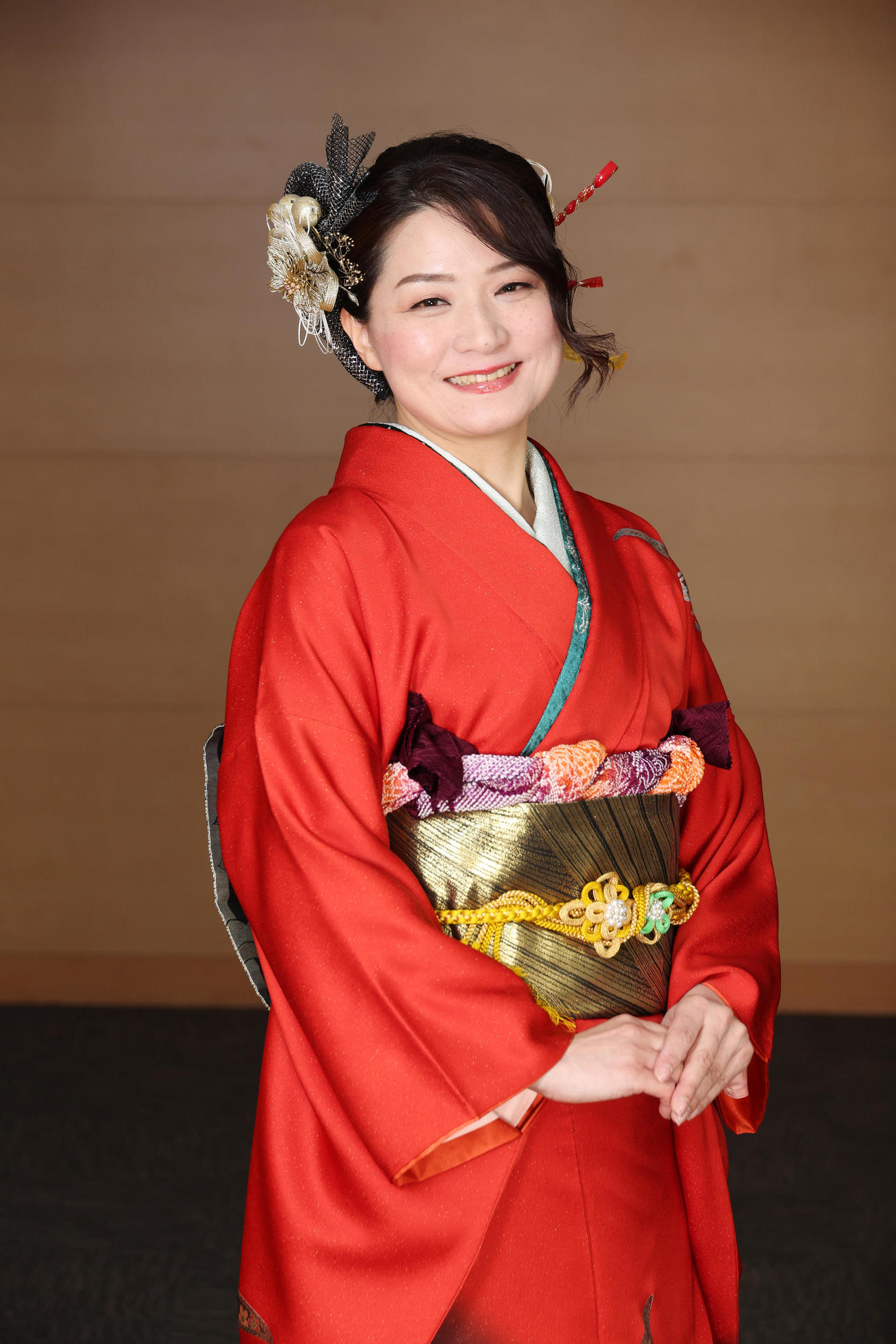 新曲の発売インタビューで笑顔を見せる竹川美子（撮影・中島郁夫）