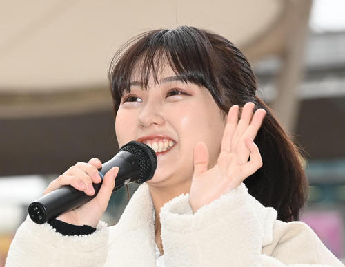 田中美久、ふっくら美バストあらわに「ヤングガンガン」表紙飾る「もちろん沢山買います」