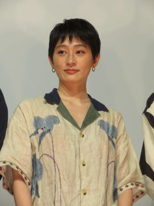 コムアイ「青春ジャック―」初日に登壇、アマゾン熱帯雨林で長男出産後、初の公の場