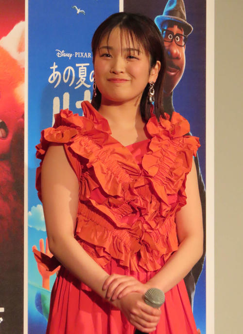 佐竹桃華、レッサーパンダ色ドレス　映画「私ときどきレッサーパンダ」初日にDa－iCEと出席