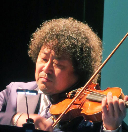葉加瀬太郎、北陸新幹線金沢～敦賀間開業を祝福、福井駅では自身の楽曲「悠久の一乗谷」流れる