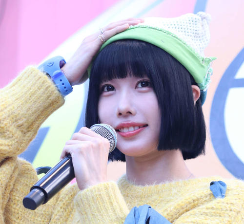 あのちゃん眼鏡＆ゴスロリ姿に「想像を超えるかわいさ」「かわいかっこいい」などの声続出！