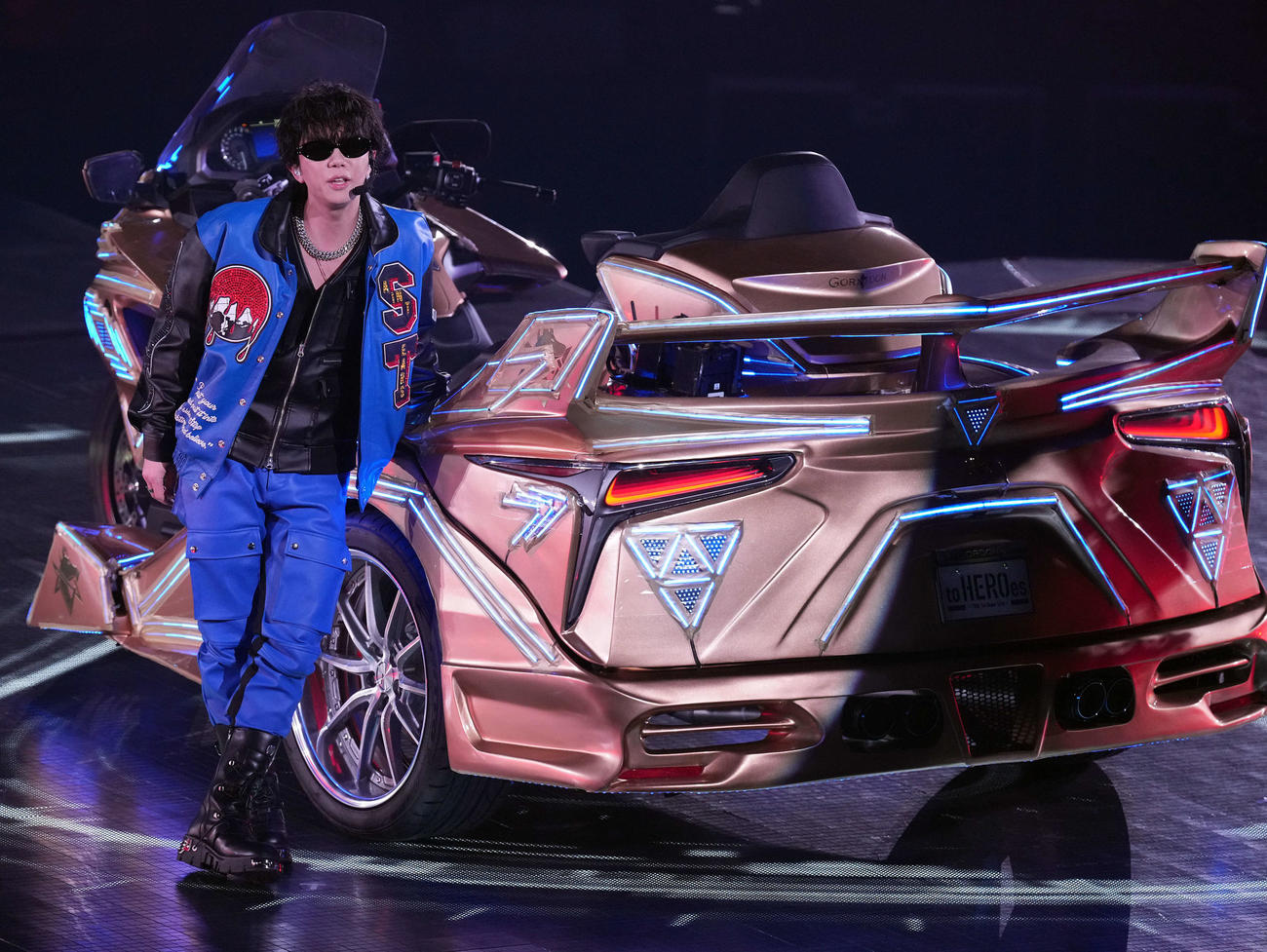 大型バイクで登場した北山宏光（撮影・たえ見朱実）