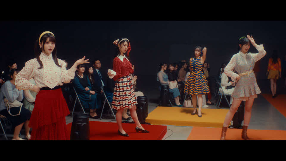 乃木坂46の新曲「チャンスは平等」MVの1シーン
