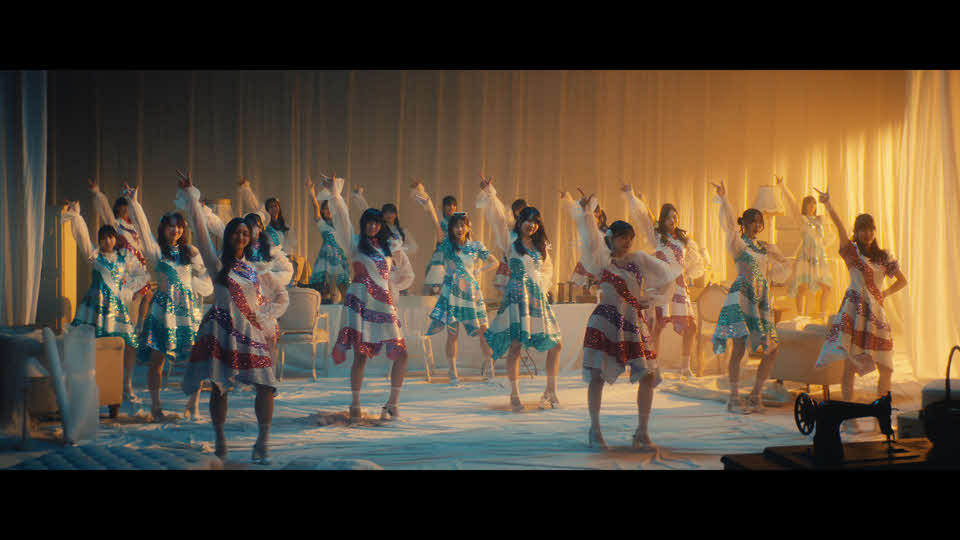 乃木坂46の新曲「チャンスは平等」MVの1シーン