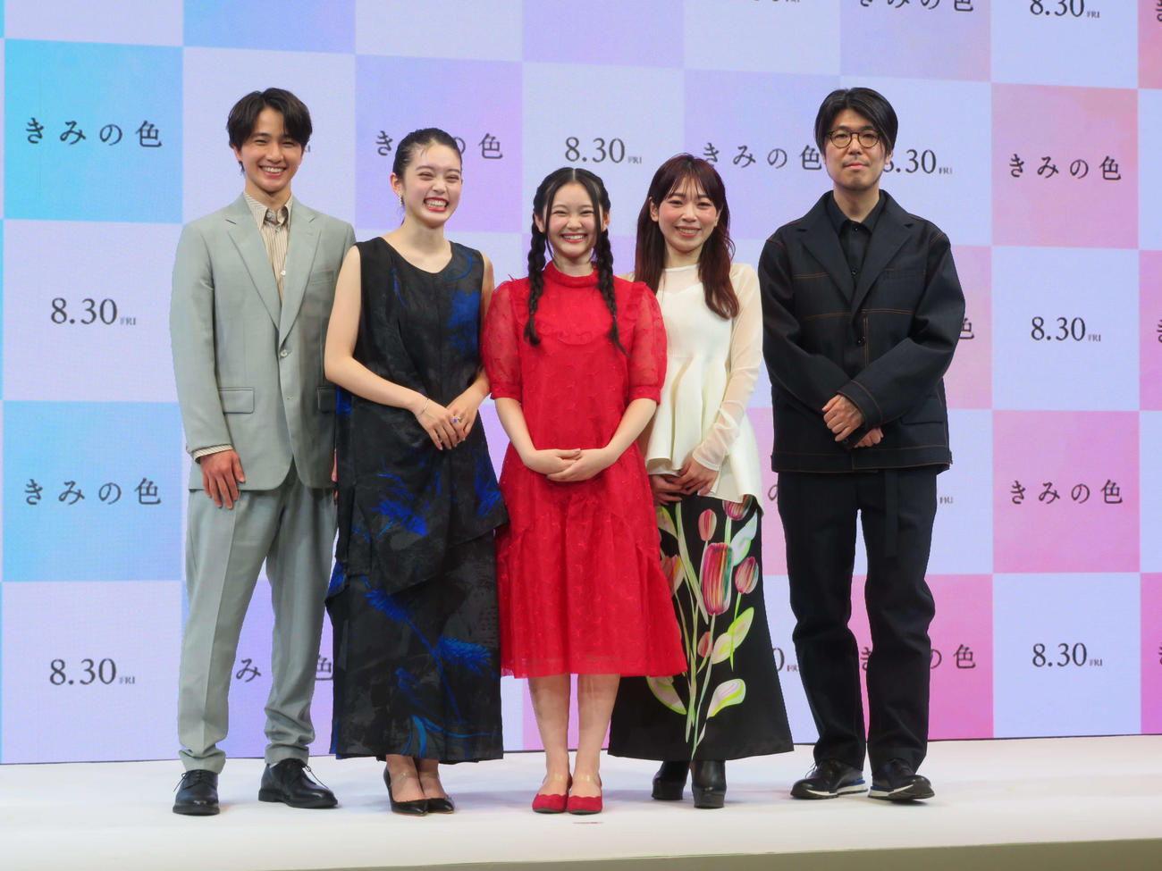 アニメーション映画「きみの色」製作報告会に登壇した、左から木戸大聖、高石あかり、鈴川紗由、山田尚子監督、川村元気プロデューサー（撮影・村上幸将）