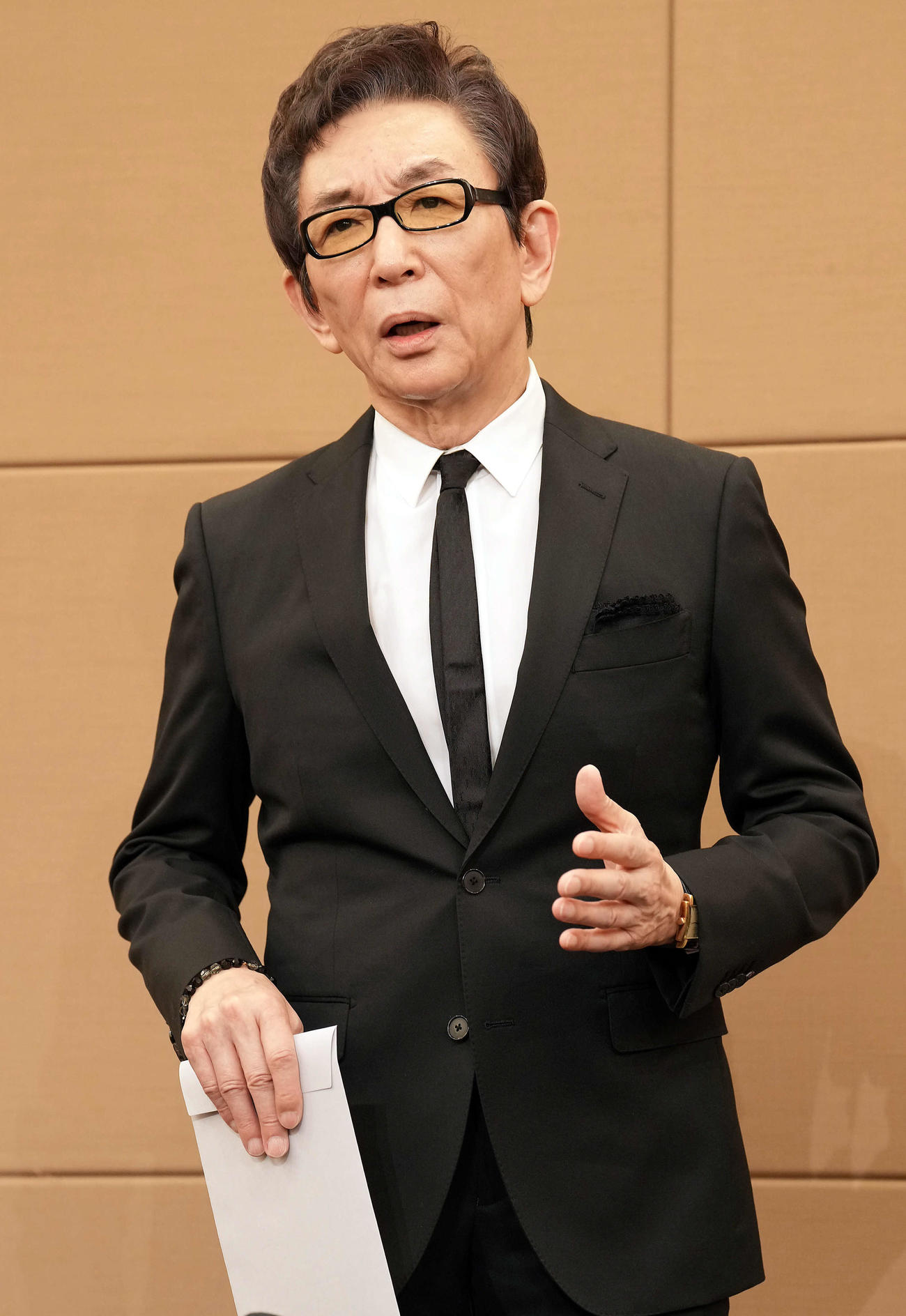 「中村メイコを乾杯で送る会」に出席し心境を語る古舘伊知郎（撮影・たえ見朱実）