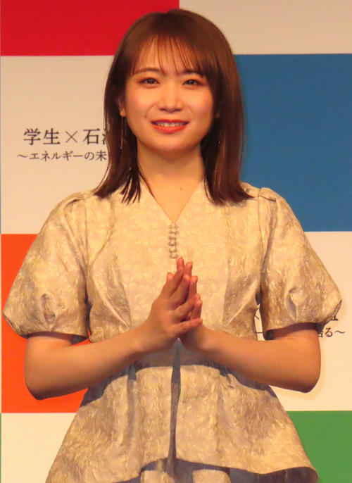 元乃木坂46秋元真夏「お酒ですね」自身にとってのエネルギーを聞かれにっこり