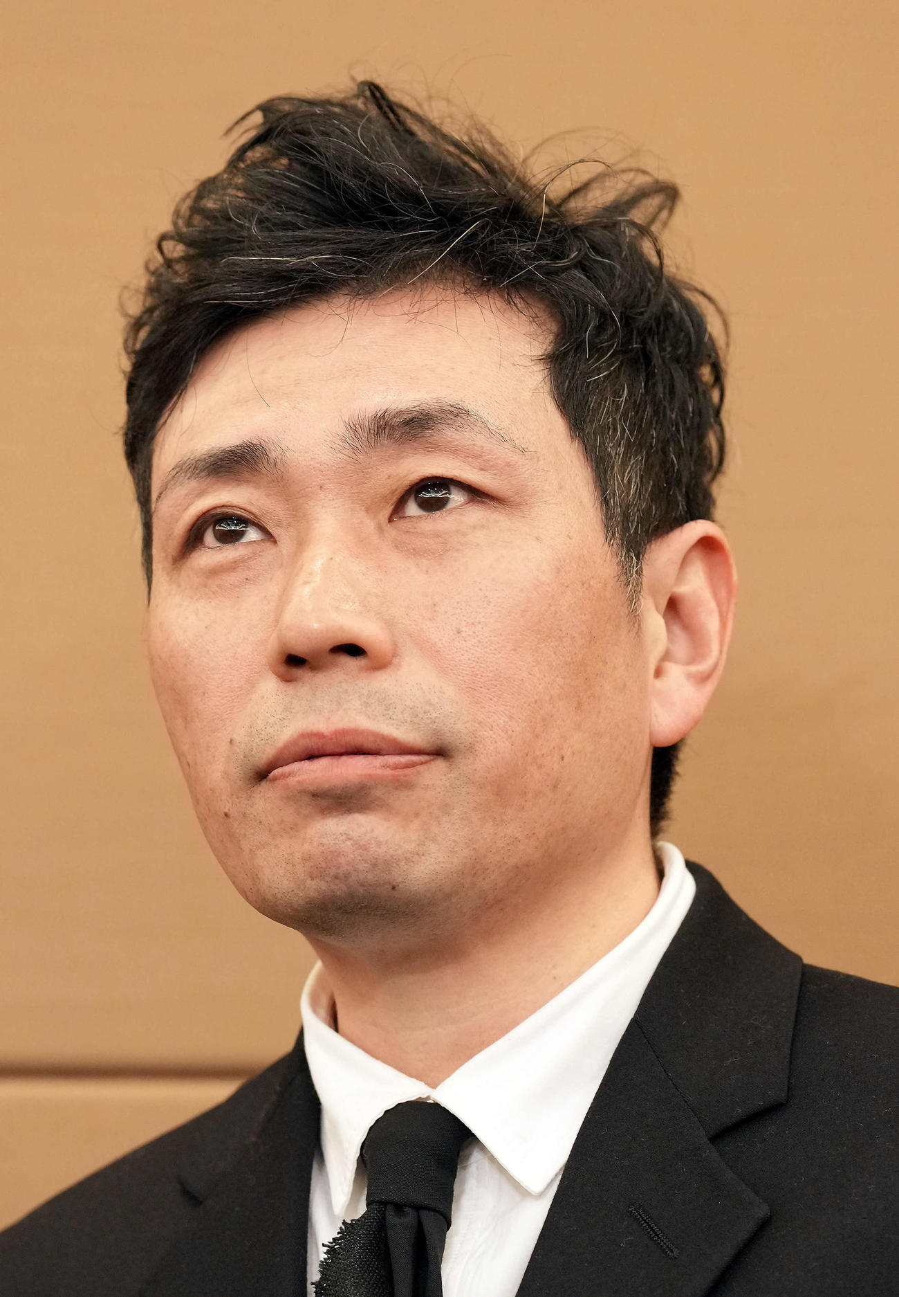 「中村メイコを乾杯で送る会」を前に取材に応じた神津善之介氏（撮影・たえ見朱実）