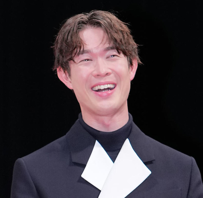 宮沢氷魚（24年2月撮影）
