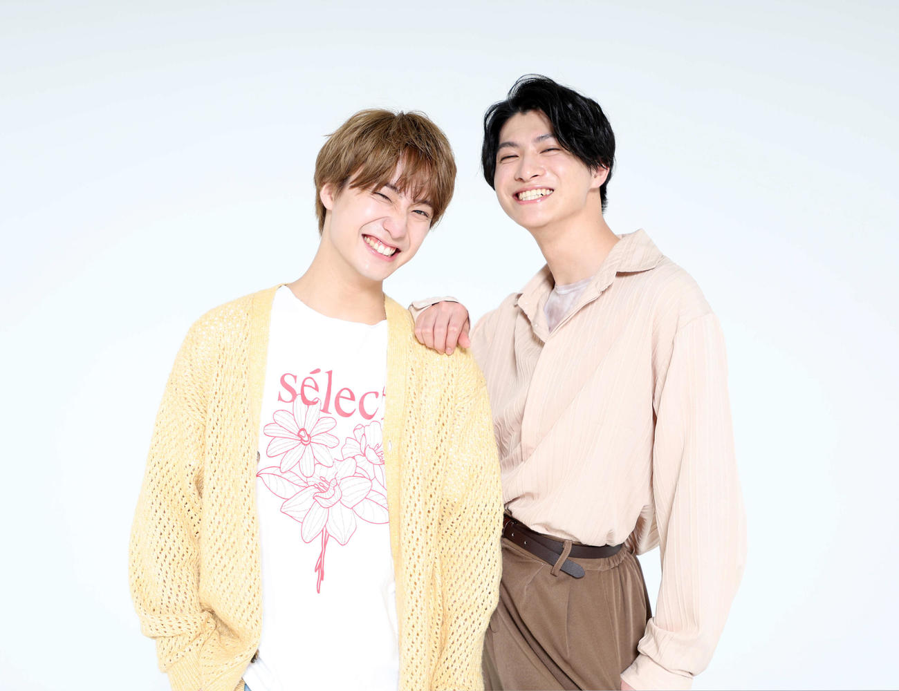 デビュー10周年を迎えたさくらしめじの田中雅功（左）と高田彪我（撮影・鈴木正人）