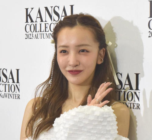 板野友美「今度は私がプロデュサー側に」妹分のGirls集団プロデュース　関西コレクション