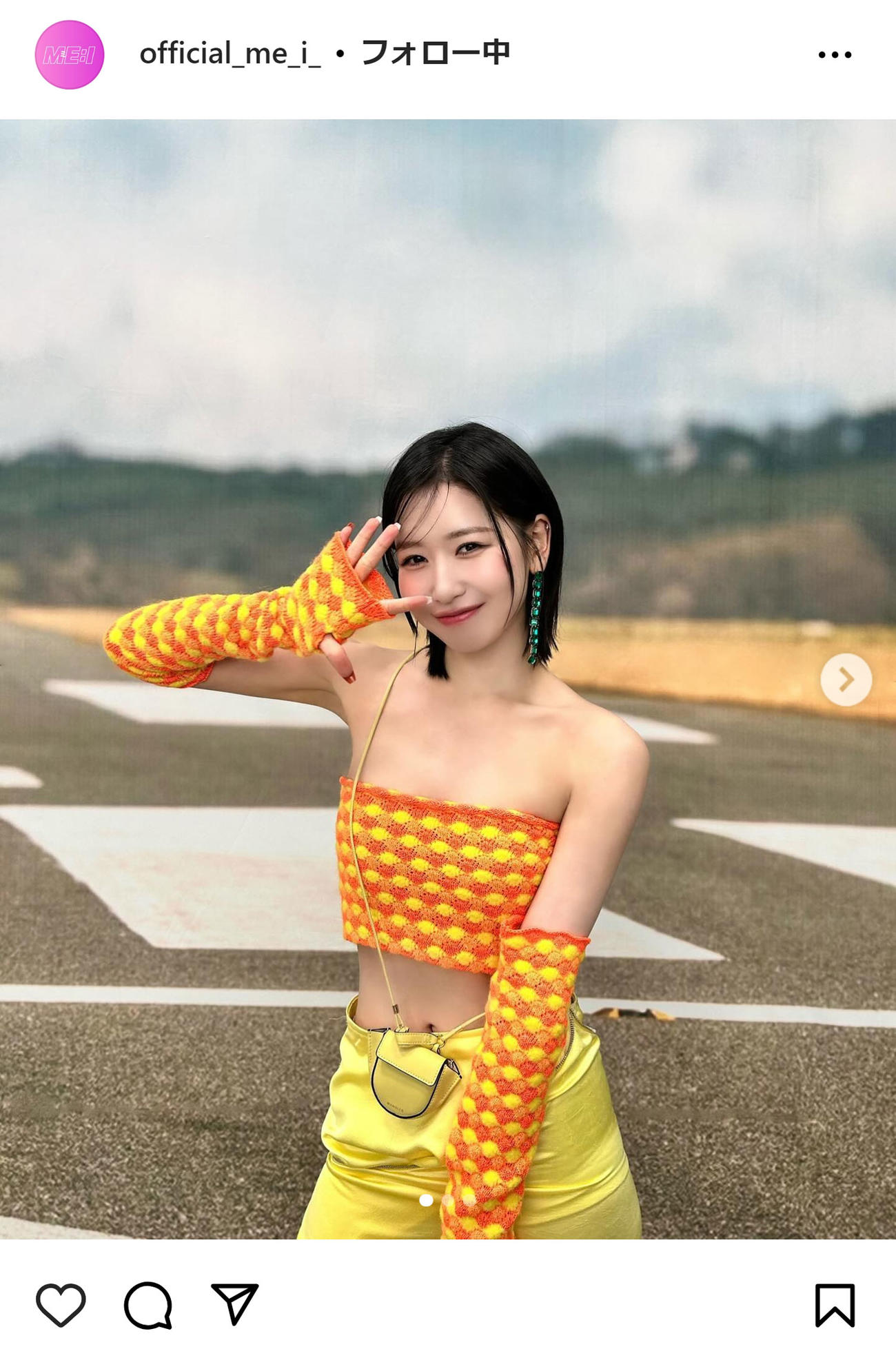 ME:I公式インスタグラムから