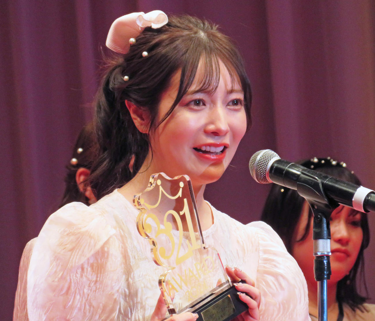 「321 AWARD 2024」で「ハピバ大賞」と年間総合成績4位を獲得した元乃木坂46斉藤優里